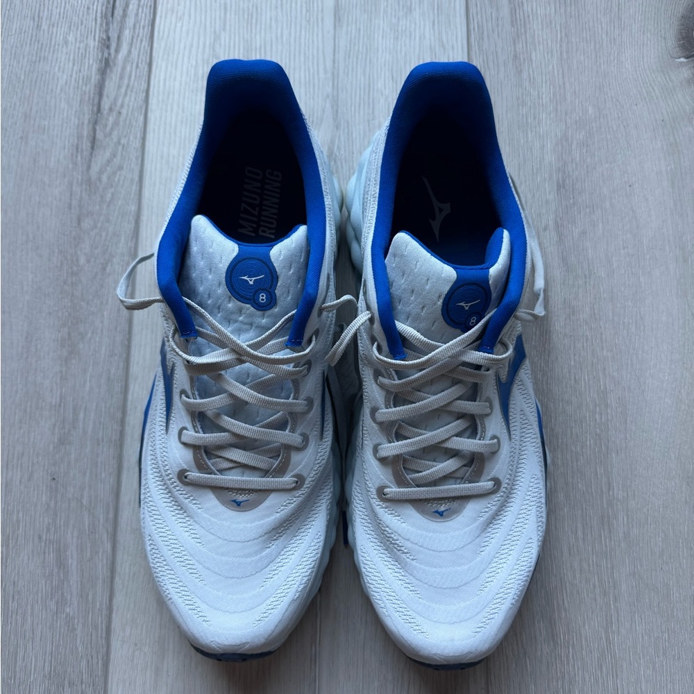 Mizuno Wave Sky 8 Running shoe men’s size 12
